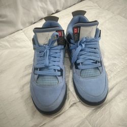 Jordan 4 University Blue 