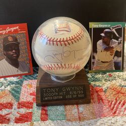 Tony  Gwynn 3000 Th Hit Limited Edition 232/500