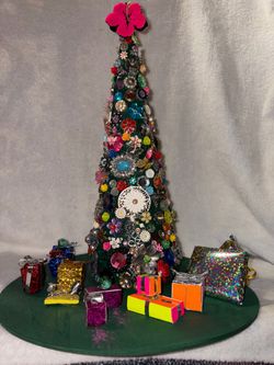 All flowers Christmas tree decoration