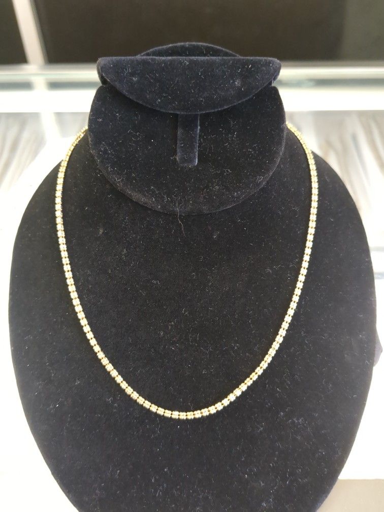 10j Gold Necklace 16 Grams 16 Long Layway Available 10% Down If You Interested Please Make Sure You Ask For Maribel Thank You
