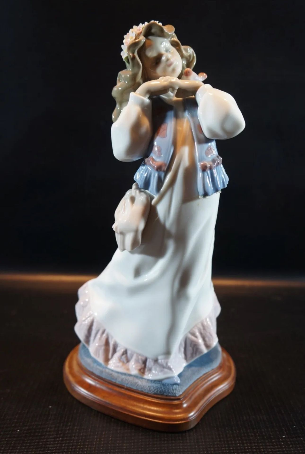 NEW IN BOX Lladro 6401 Dreams of a Summer Past Porcelain Figurine