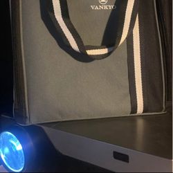 4k Projector With Dual Speakers 