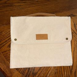 Clean, Versatile Salt Canvas Tote Bag with leather and snaps In good condition 