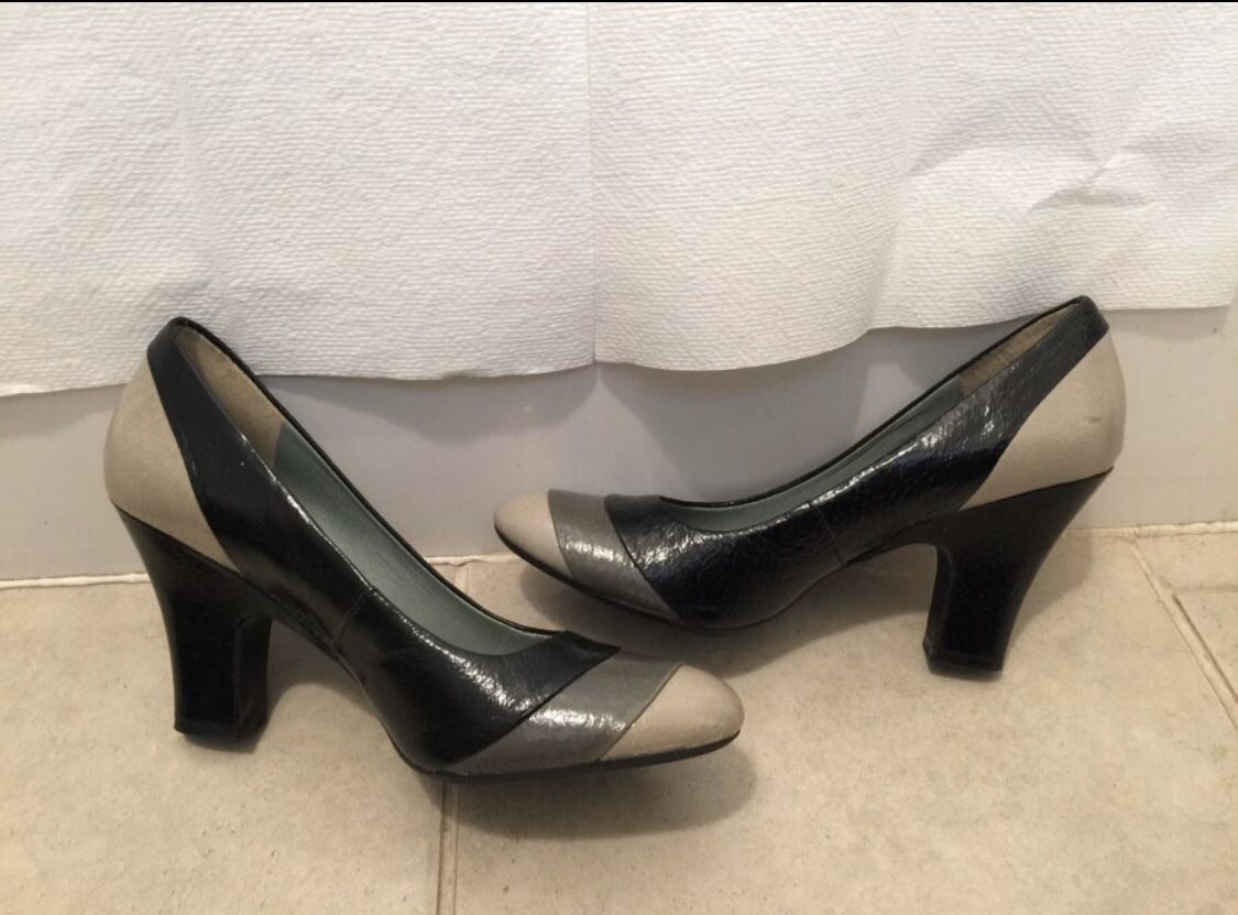 Reaction Kenneth Cole black, gray leather upper shoes size 7