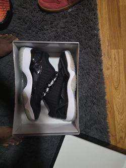 Jordan 11 Low IE