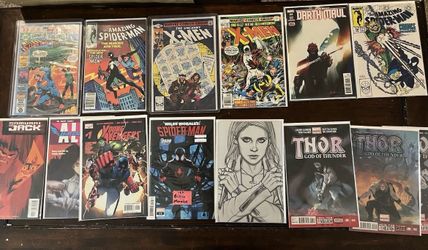 Small comic key collection in NM shape