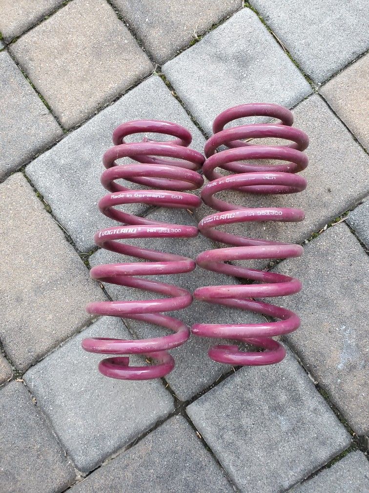 Volkswagen Mk5 mk6 Mk7 Jetta Rabbit Gti Golf BRANDNEW Rear Vogtland Lowering Springs