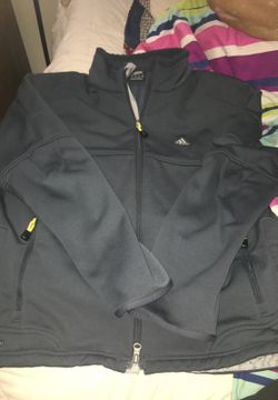 In great conditions adidas sweater size L