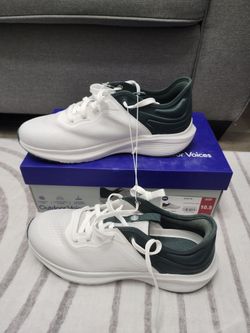 Outdoor Voices Men’s Sneakers in white and dark green