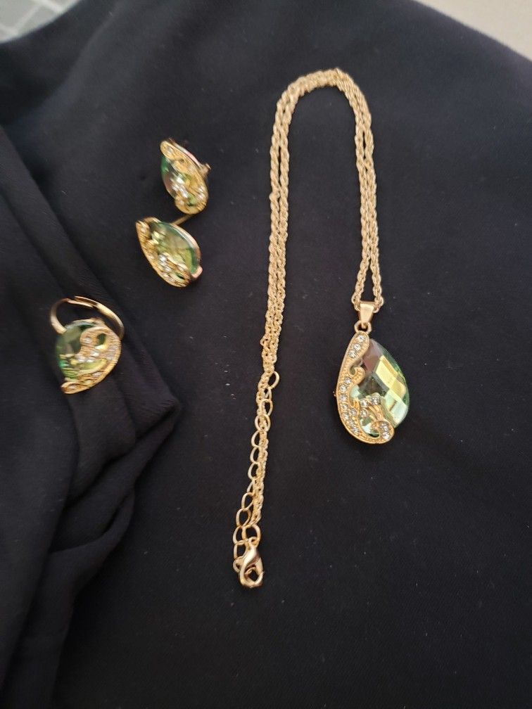 Beautiful Jewelry Set