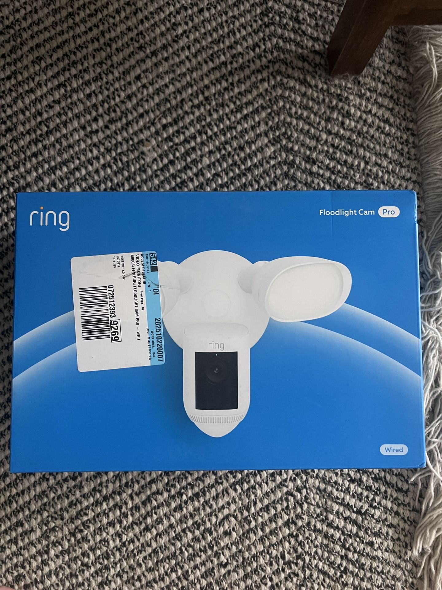 Ring Floodlight Cam Pro with 2K Video and Vision White Wired Light NEW