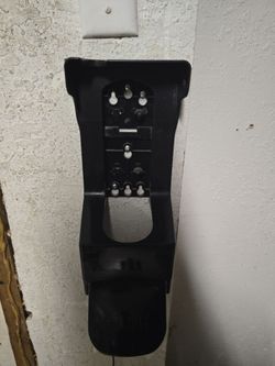 Wall mount mechanic soap dispenser