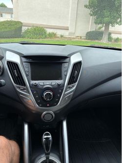 2013 Hyundai Veloster (base,automatic)