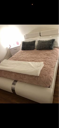 Queen size white leather bed with night stand included no mattress or spring box