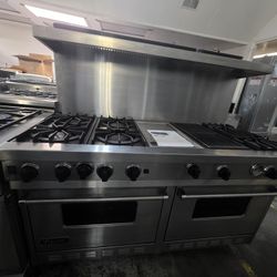 60" VIKING GAS RANGE STAINLESS STEEL 