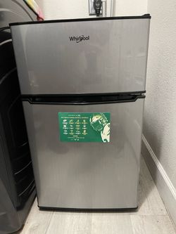 Whirlpool Room Fridge and Freezer