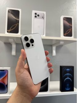 iPhone 16 pro max at&t 256gb