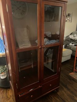Dinning Cabinent!! Priced to SELL!!