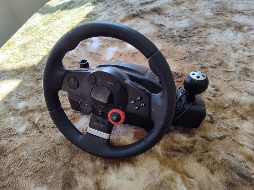 Logitech Driving Force GT w/ Pedals
