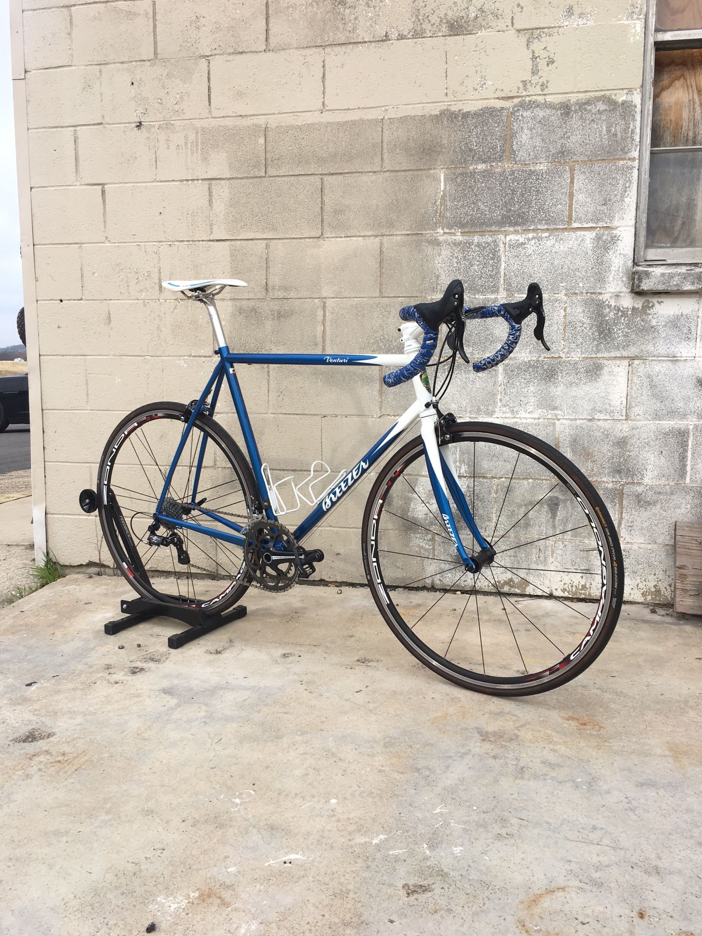 Breezer Venturi Road Bike for Sale in Nolanville TX OfferUp