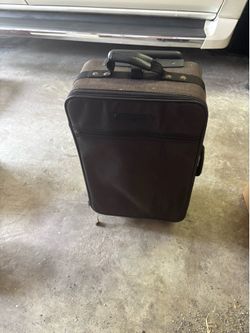 Roller suitcase