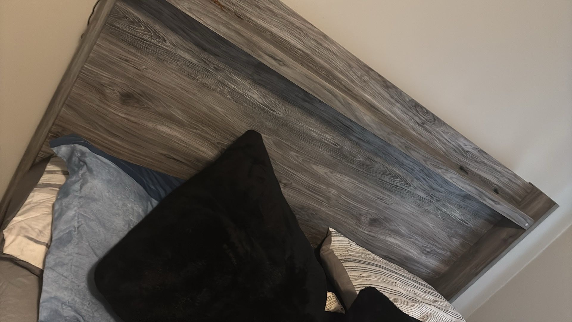 Moving Sale Bedroom Set Queen