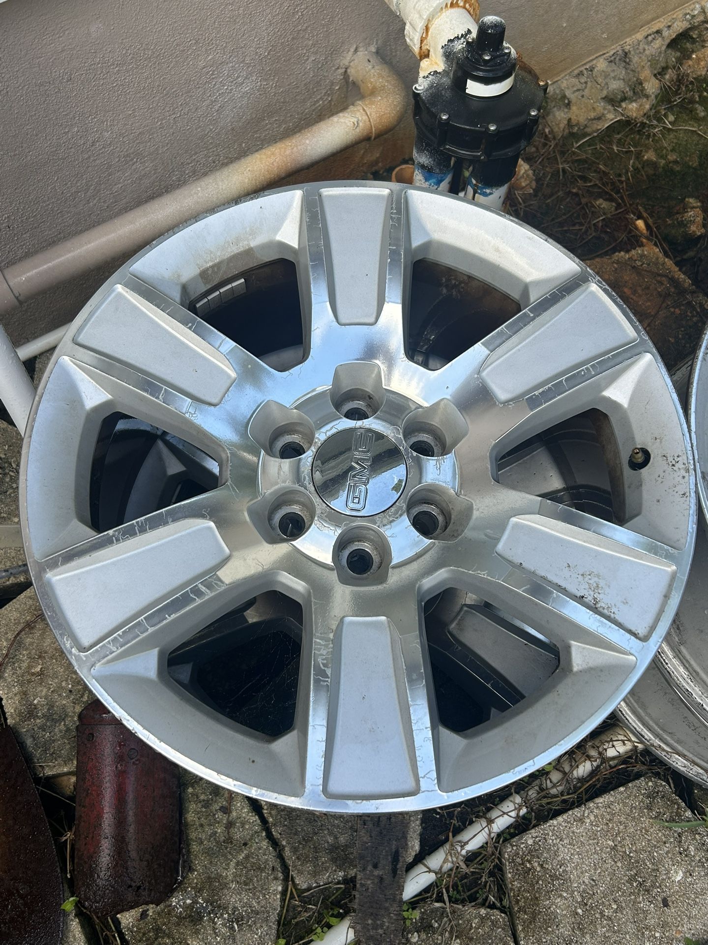 2018 GMC Sierra OEM Wheels