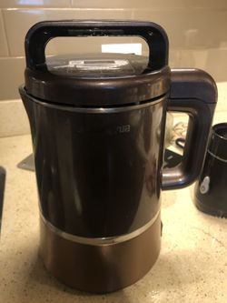 Soy Milk Maker Like New Model DJ13U-D988SG