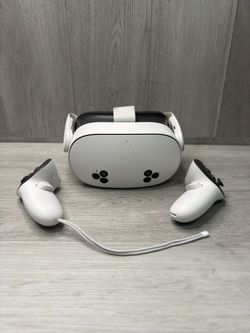 Meta - Quest 3S 128GB | Virtual Reality Headset Without Wires (A1D029810)
