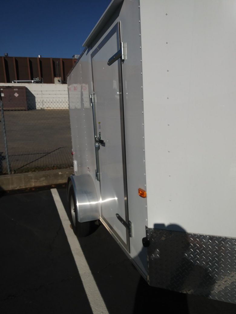 6×10 enclosed trailer