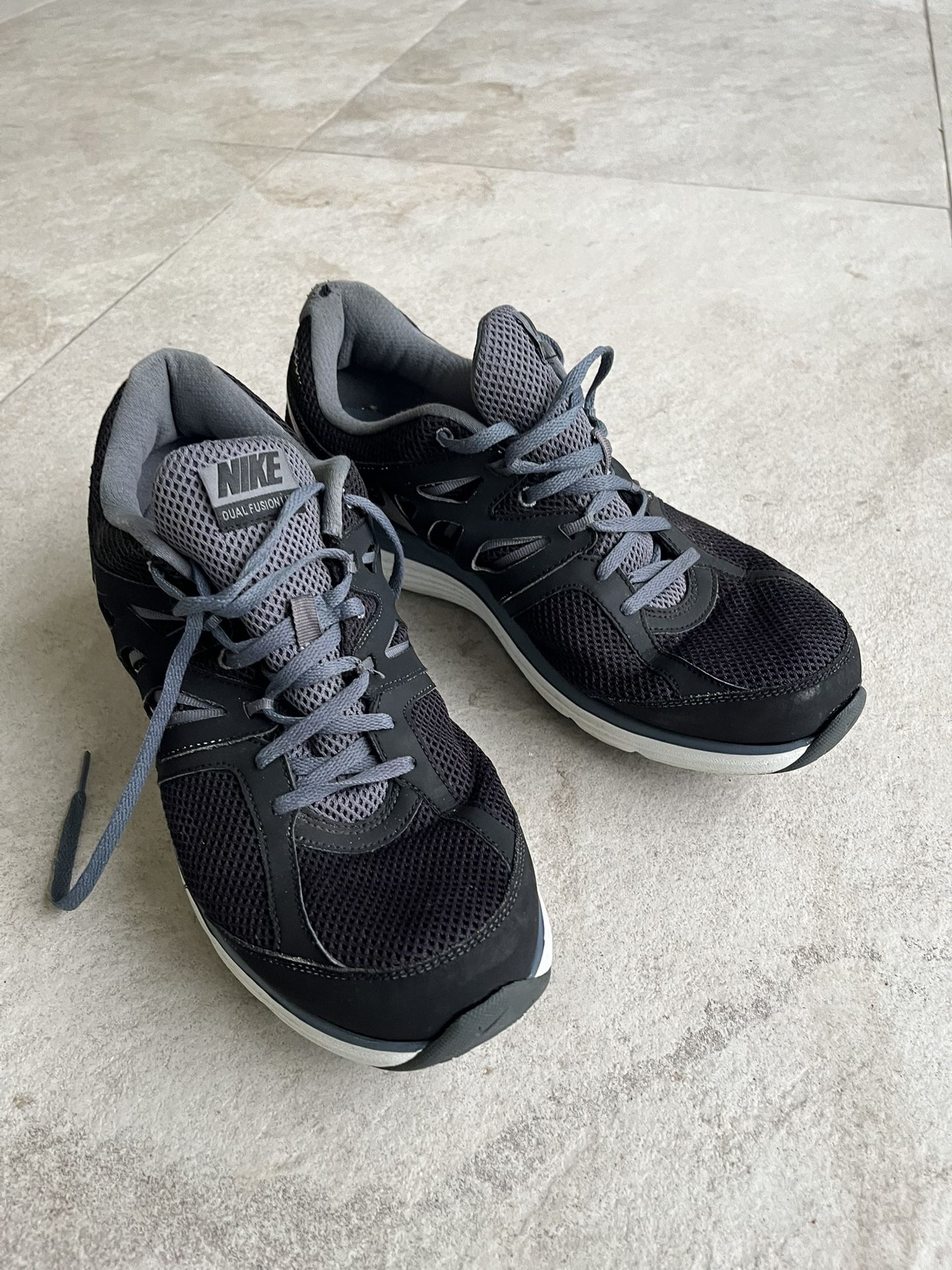 Nike Men's Dual Fusion Lite | US Size 14