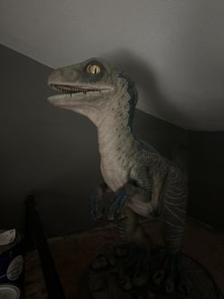 Raptor Statue