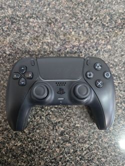 Black PS5 Controller