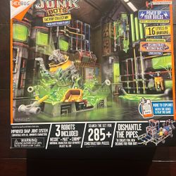 Hex Bug Junk Bots Factory Collection. New In Box 