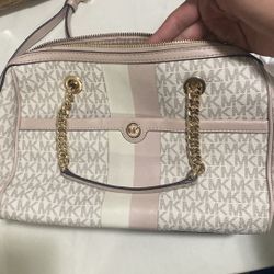 Michele Kors Pink Bag
