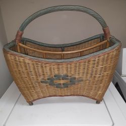 LARGE RATTAN WICKER BASKET