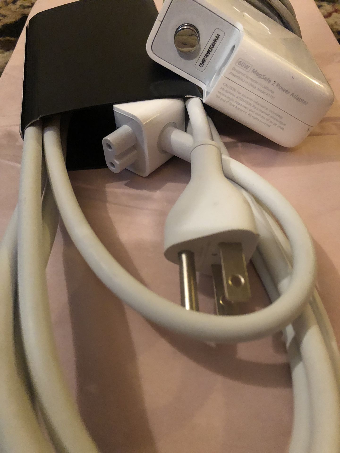 60w MagSafe power adapter