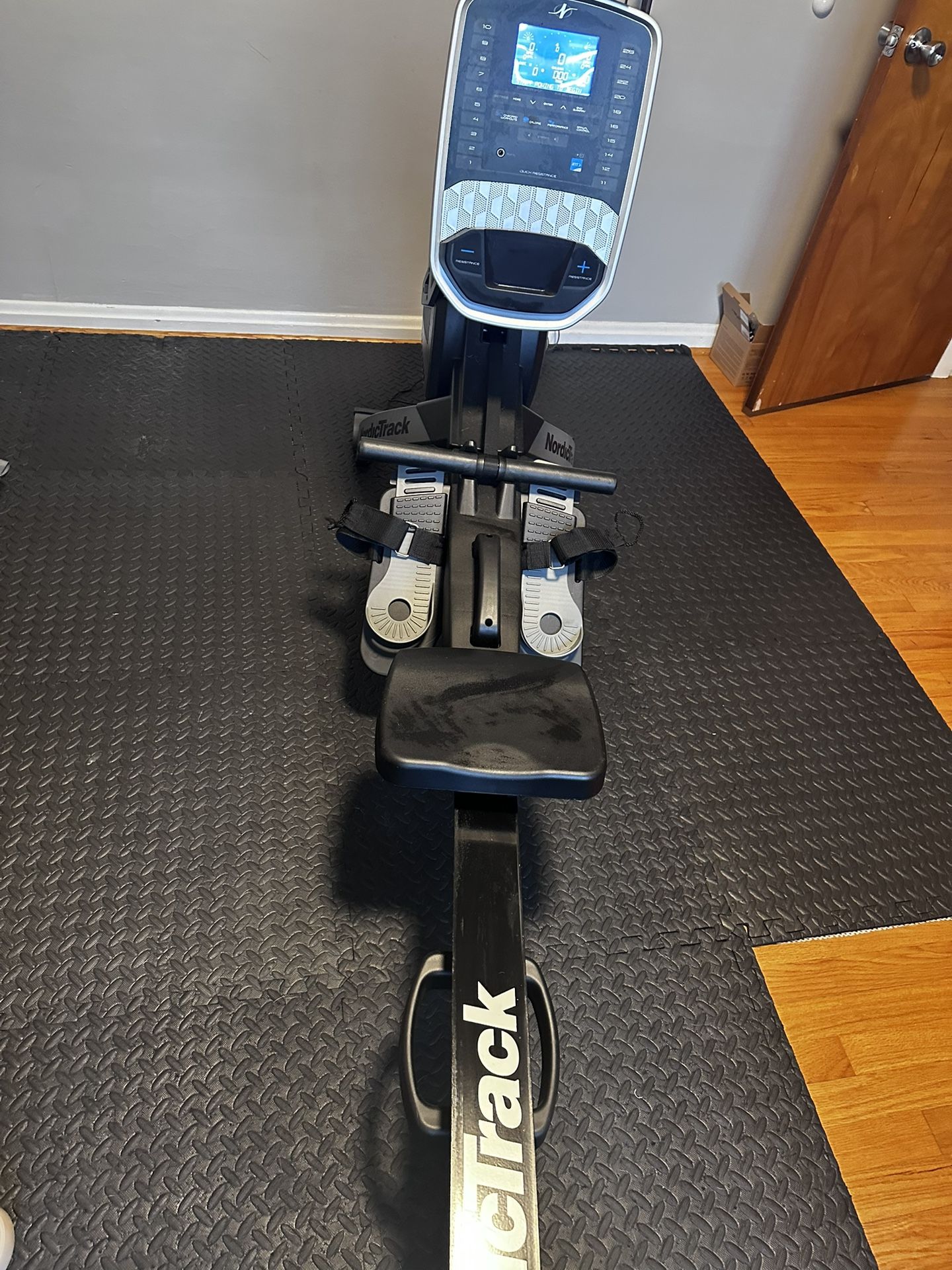Rowing Machine - Nordic Track Rw500