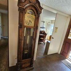 Grandfather Clock Colonial 1979