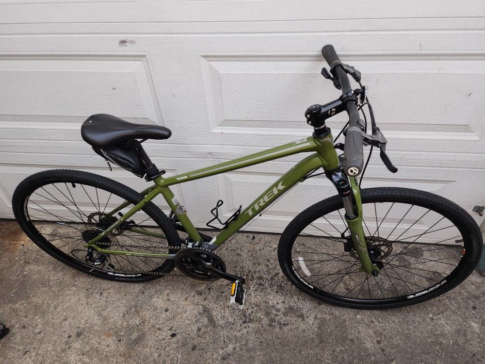 Trek 8.3 Dual Sport Disc Hybrid Commuter Road Bike 