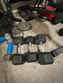 Set of 15-20-25-40lb dumbbells