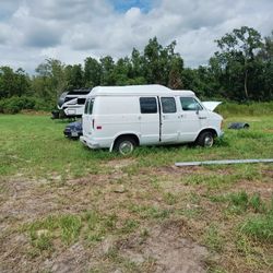 1990 Dodge B150 Van $154,000 MI