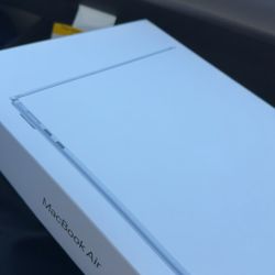 13 Inch Mac Book Air M4 Chip