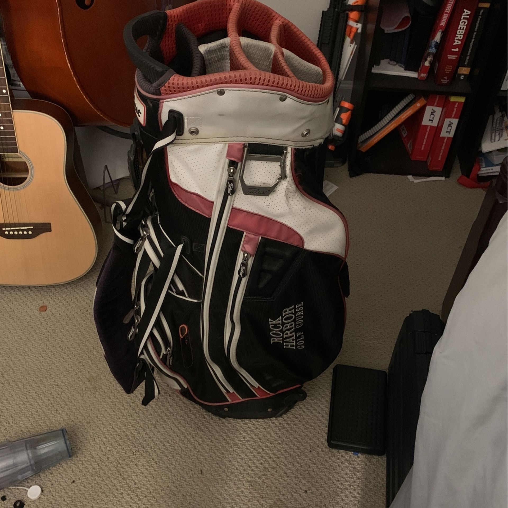 Stand Alone Golf Bag