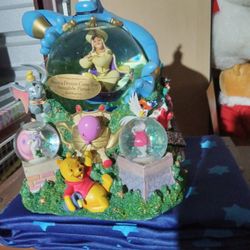 Share A Dream Parade Snowglobe