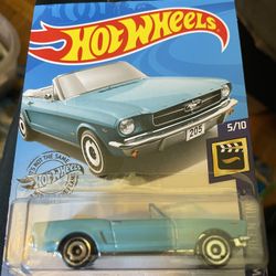 Hot Wheels 1965 Ford Mustang Convertible