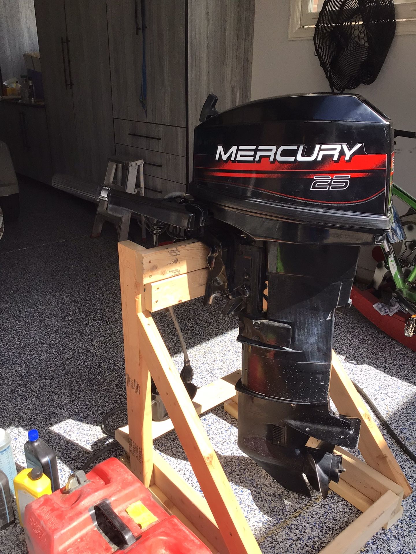 Mercury 25hp 2 Stroke Tiller Outboard