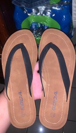 Thong sandals