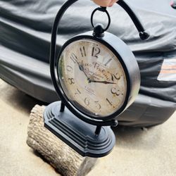 Clock 