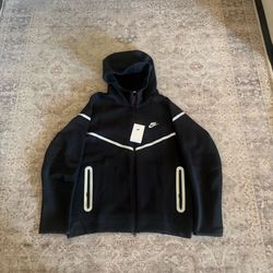 Reflective black Nike tech